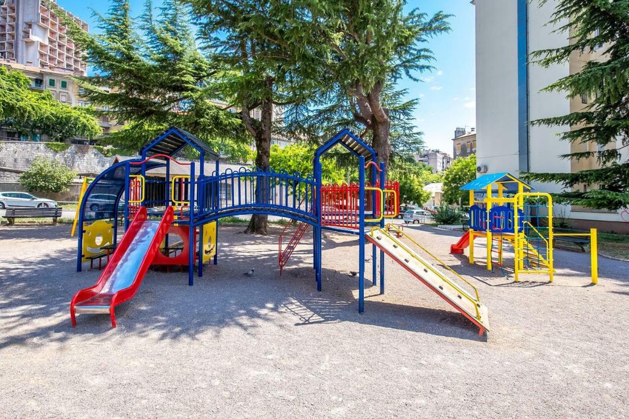 Deluxe Apartment Marina With A Private Parking Rijeka Ngoại thất bức ảnh