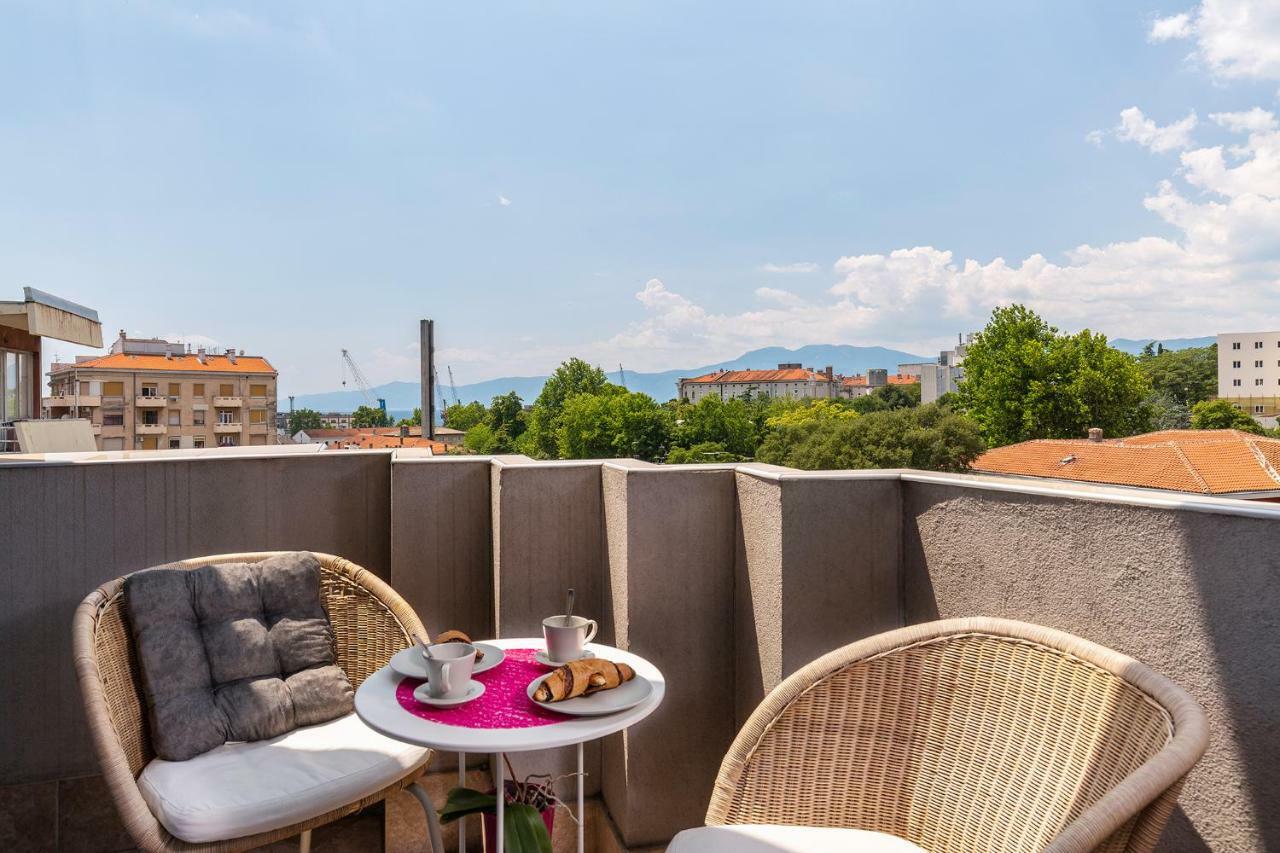 Deluxe Apartment Marina With A Private Parking Rijeka Ngoại thất bức ảnh